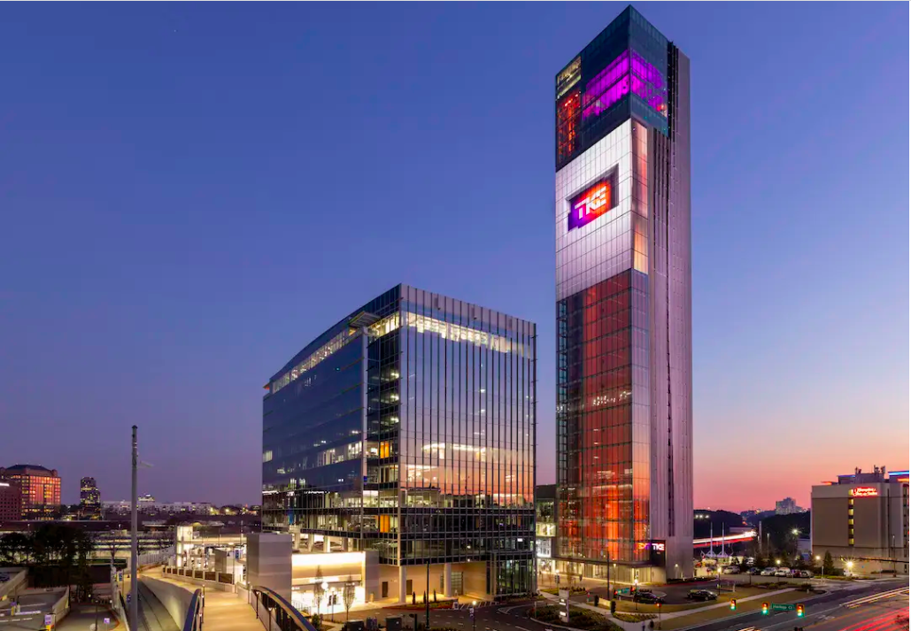 Largest LED display on any U.S. building debuts over The Battery